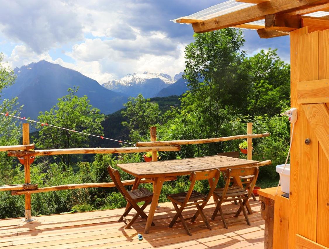 Glamping La Cascina D'Orleans Hotel Saint-Pierre Bagian luar foto