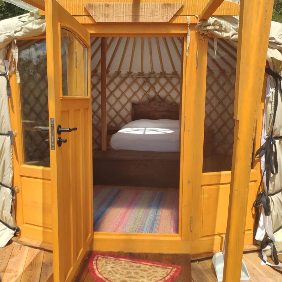 Glamping La Cascina D'Orleans Hotel Saint-Pierre Bagian luar foto